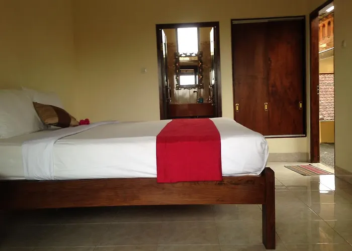 Pondok Mertha House 2*
